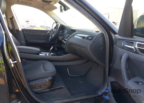 2017 BMW X3 Sdrive28I z USA, uszkodzony, nr VIN 5UXWZ7C31H0V89035